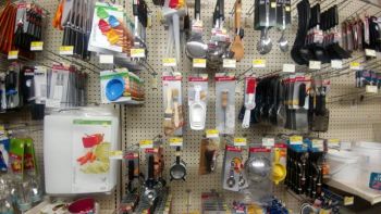Ocracoke Variety Store, Cookware