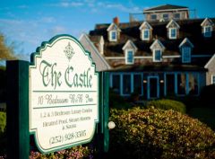 Castle Bed &amp; Breakfast and Courtyard Villas photo